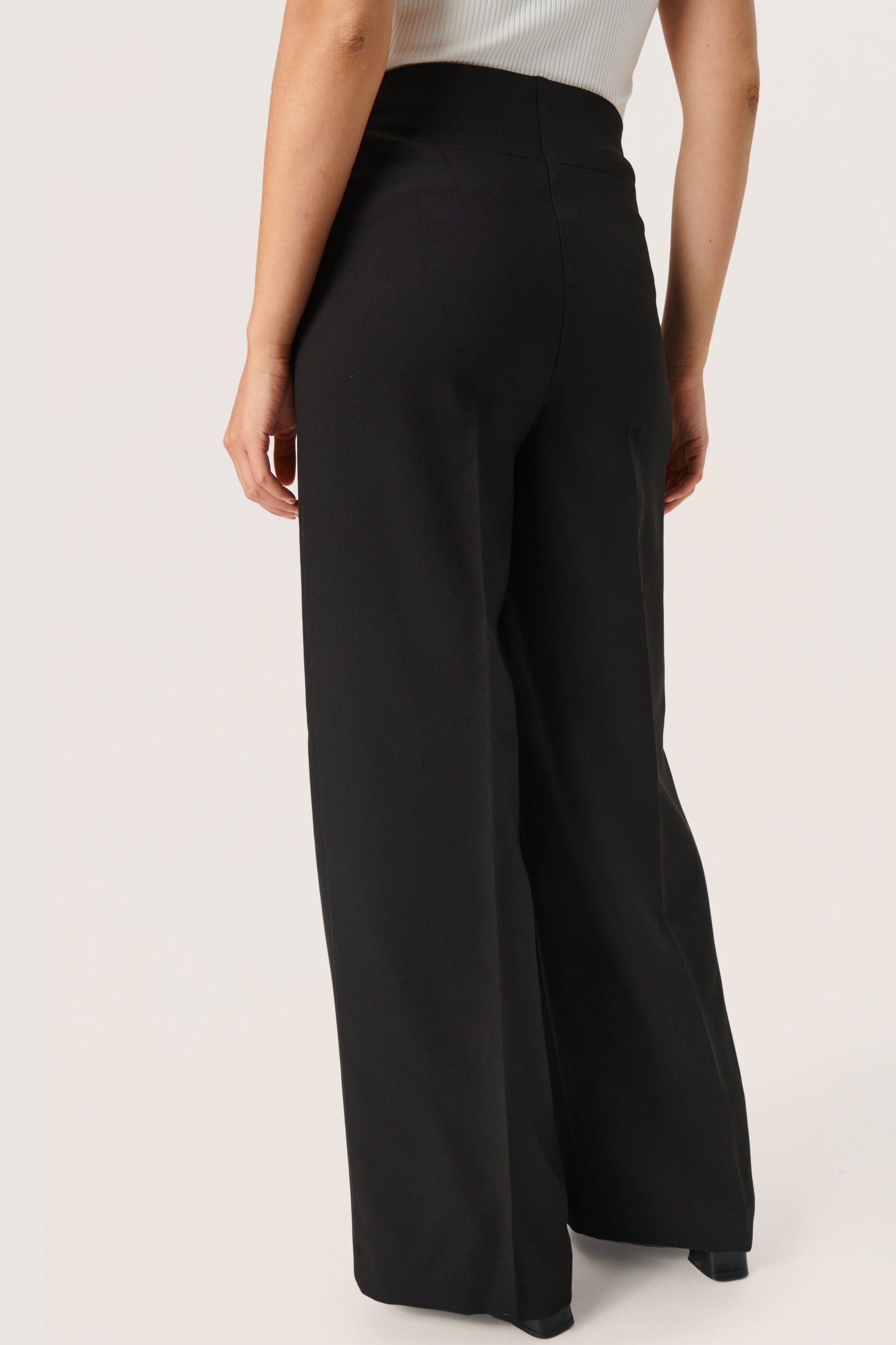 SLCorinne Wide Long Pants - Soaked in Luxury