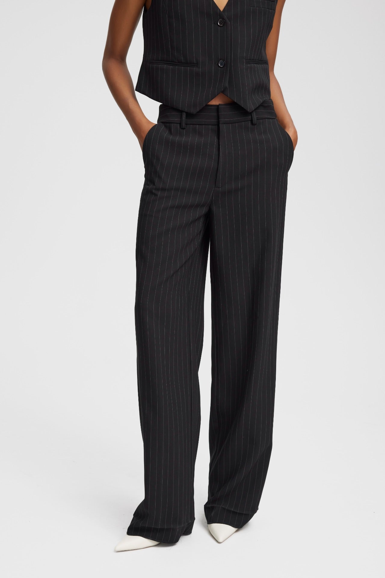 JoelleGZ pinstripe MW pants - Gestuz
