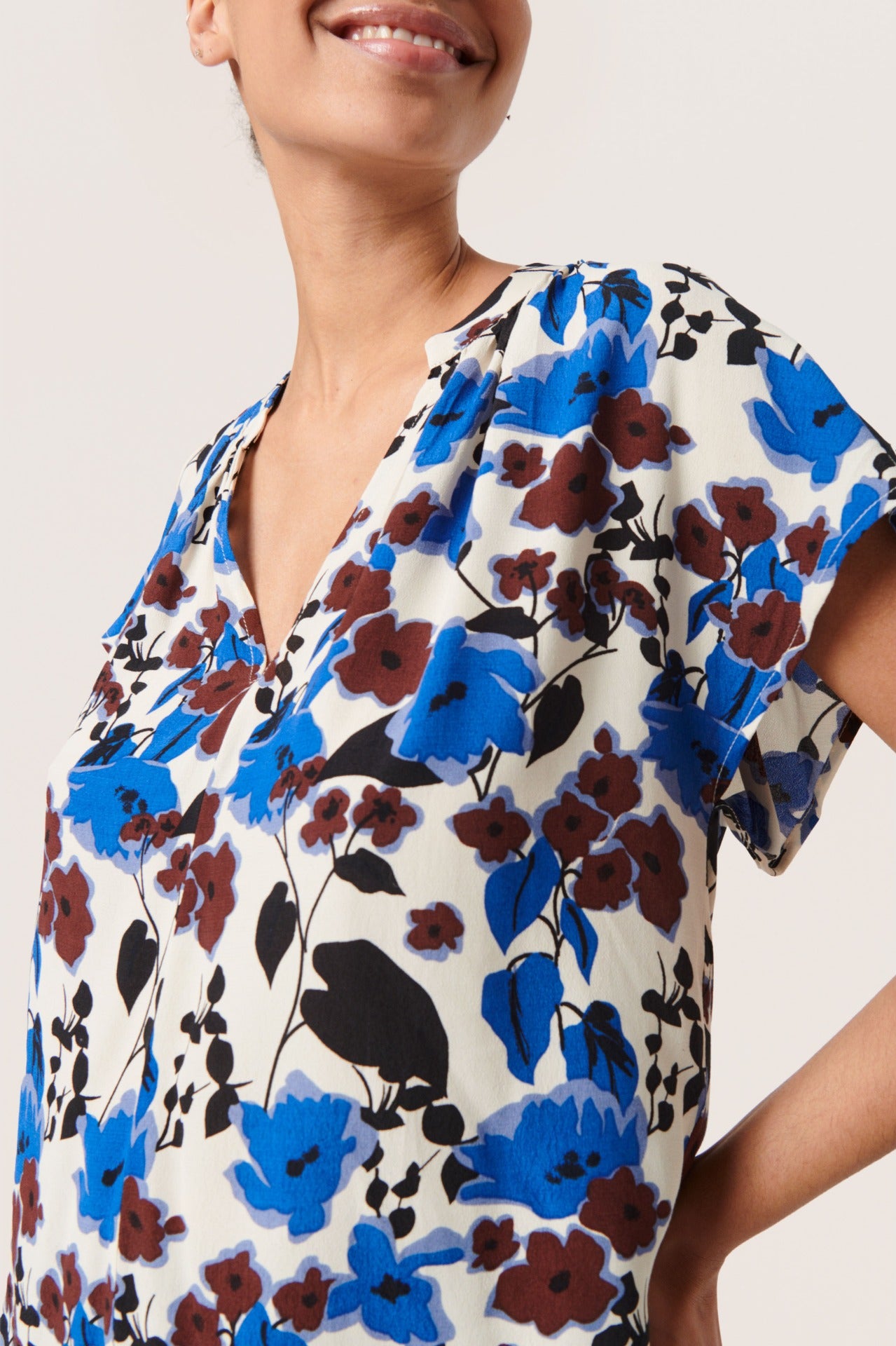SLJaila Marian Top - Soaked in Luxury