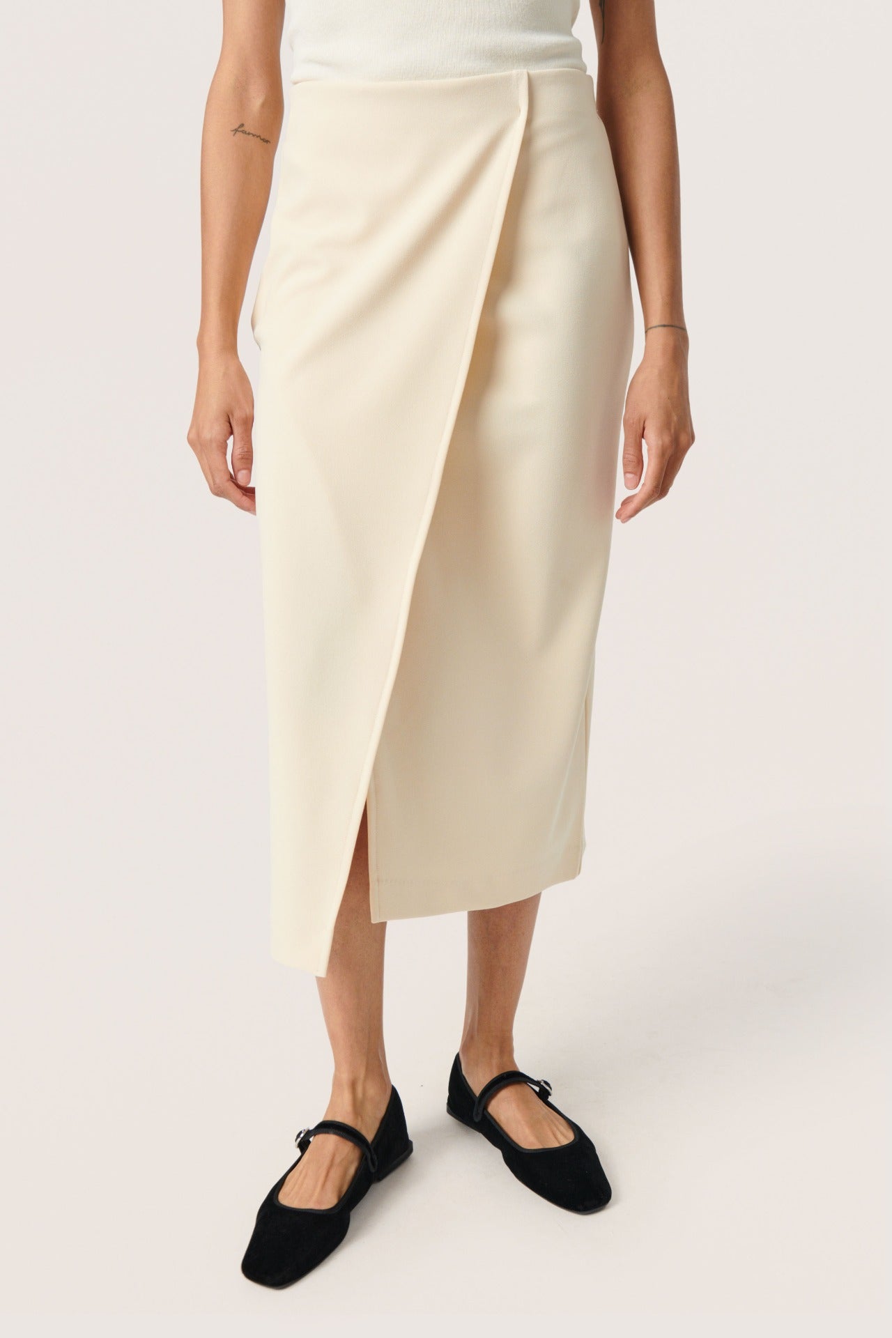 SLBea Skirt - Soaked in Luxury