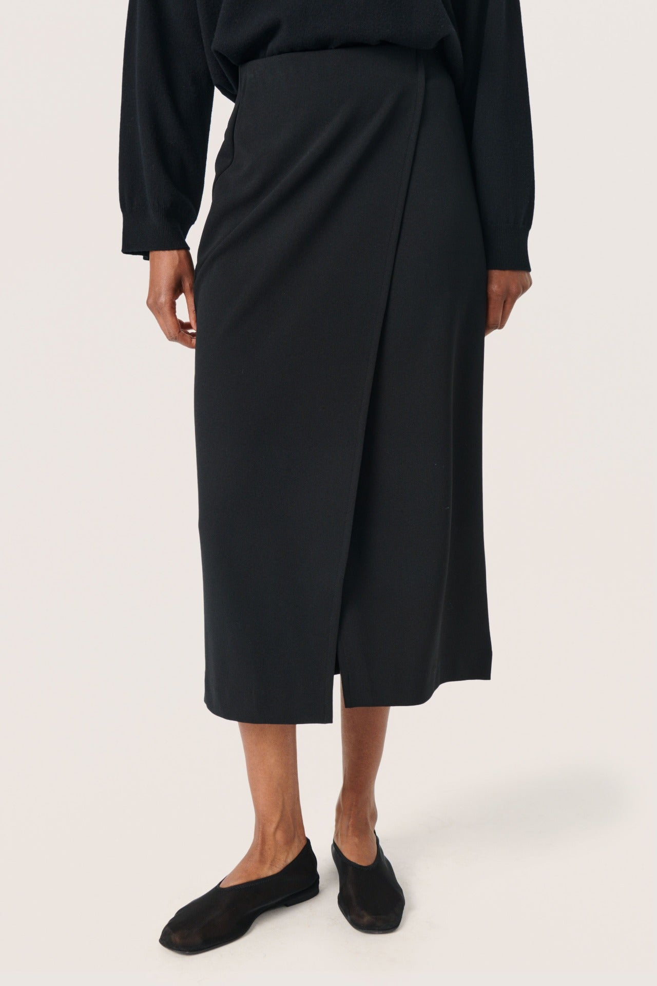 SLBea Skirt - Soaked in Luxury