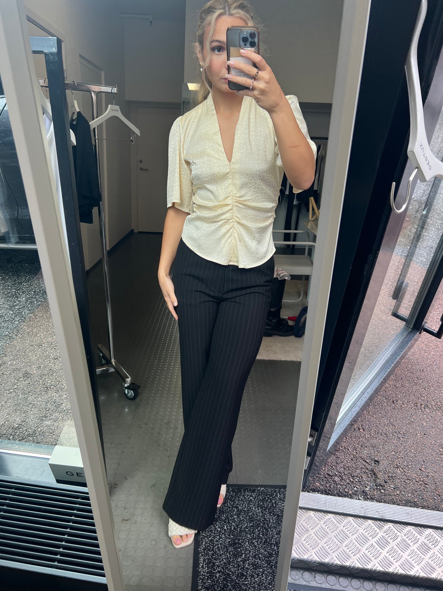 JoelleGZ pinstripe MW pants - Gestuz