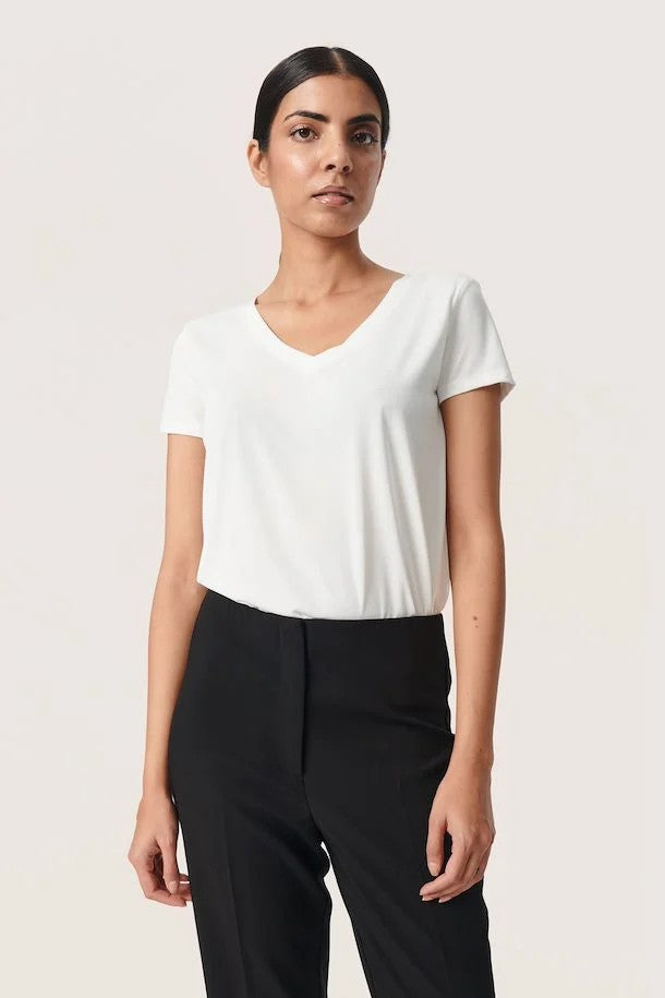 SLColumbine V-neck SS - Soaked in Luxury